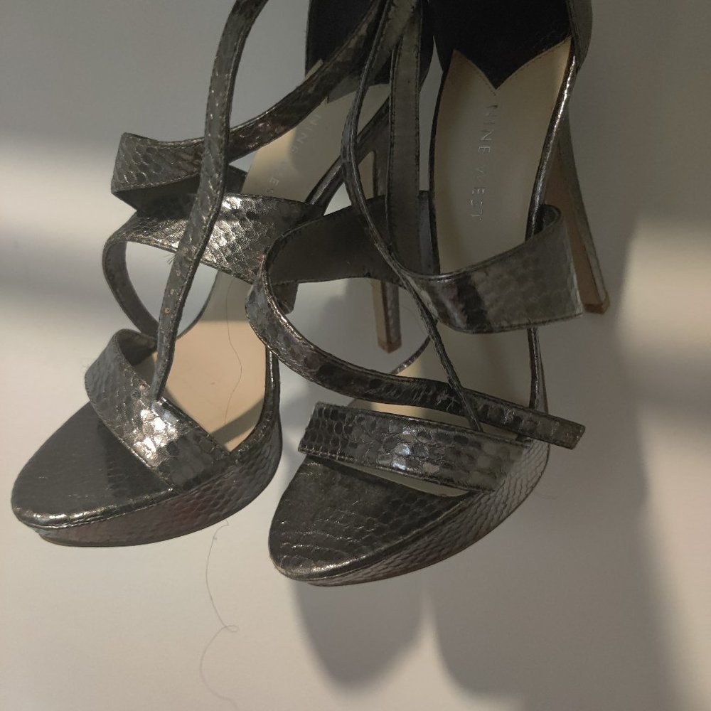 Heels - Picture 1 of 4